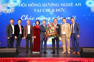 VIET-BAO.DE KỂ VỀ HỘI ĐH NGHỆ AN CHLB ĐỨC ĐẠI HỘI CHÀO NĂM MỚI