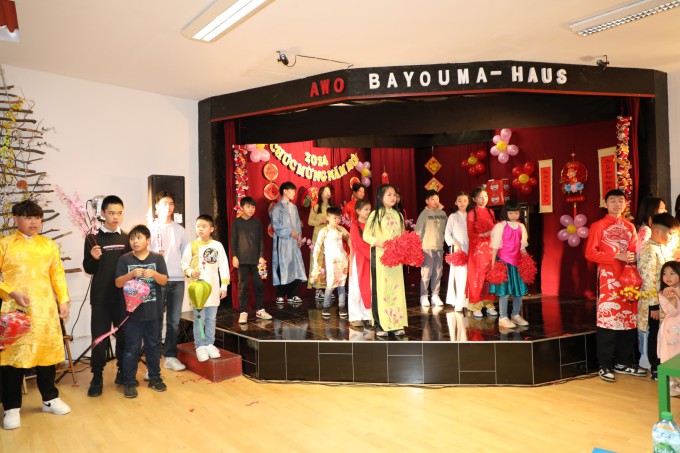 TRƯỜNG TIẾNG VIỆT AWO BAYOUMA HAUS HÂN HOAN ĐÓN XUÂN GIÁP THÌN 2024