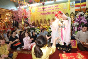 ALBUM: Tiệc Hầu Tháng Sáu tại Phủ Đồng Tâm Ring Straße 30 - 999091-  Gispersleben Erfurt